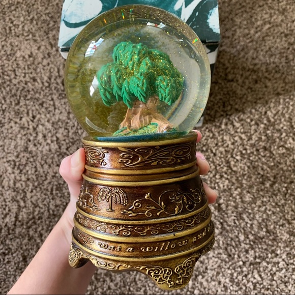 Taylor Swift Accessories - NEW Taylor Swift Willow Snowglobe